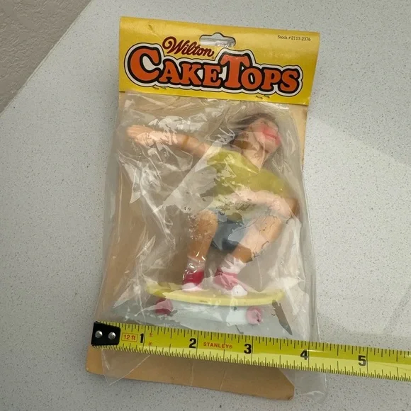 Vintage Wilton Cake Topper Skateboard Stunt Rider Skateboarder 1979 70s - Picture 9 of 10